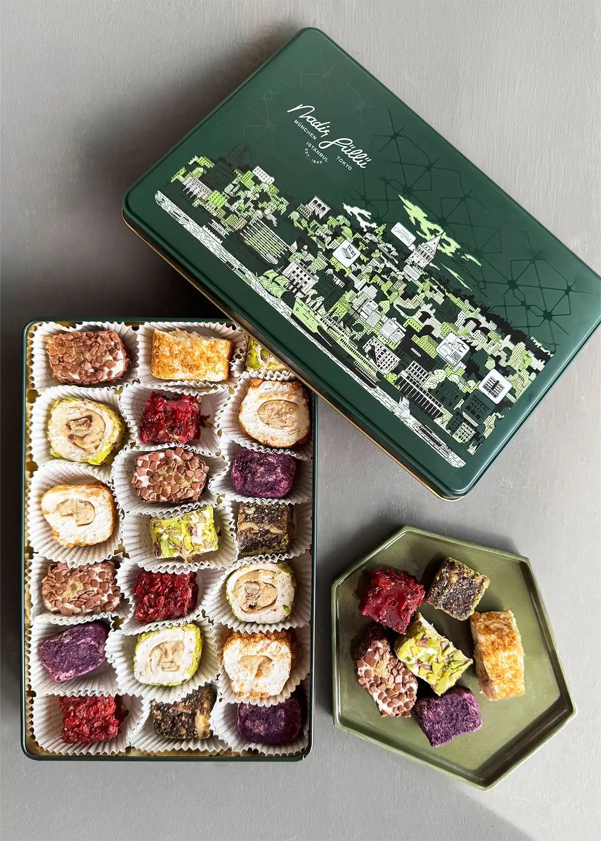 20 Stück gemischtes Sultan-Lokum in der Metall-Geschenkbox