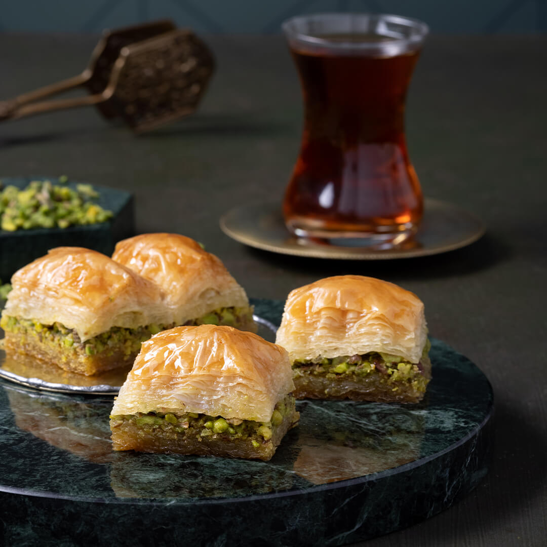 Baklava in der großen Galata-Design Box