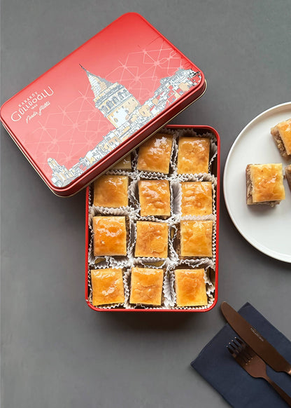 Baklava in der Galata-Designbox (12 Stück)