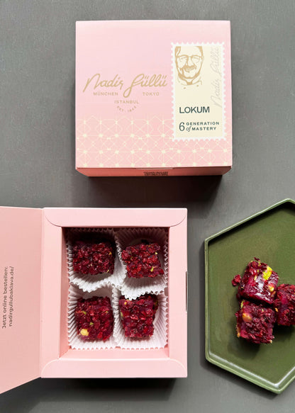 Lokum mit Granatapfel und Pistazien, umhüllt mit Berberitzen